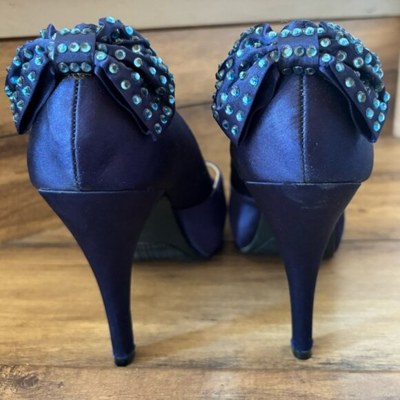 👛 (ANY 2/$25) EXPRESSION Florenz Blu 4.25” Open Toe Heels - Picture 2 of 8